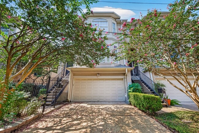 Building Photo - 6308 Schuler St