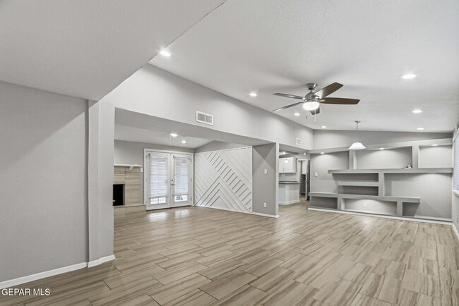 Building Photo - 10164 Dunbarton Dr