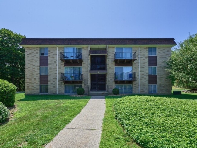 Building Photo - 121 Bailey St