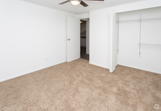 1BR,1BA_600 sf -bedroom - Summer Glen Apartments