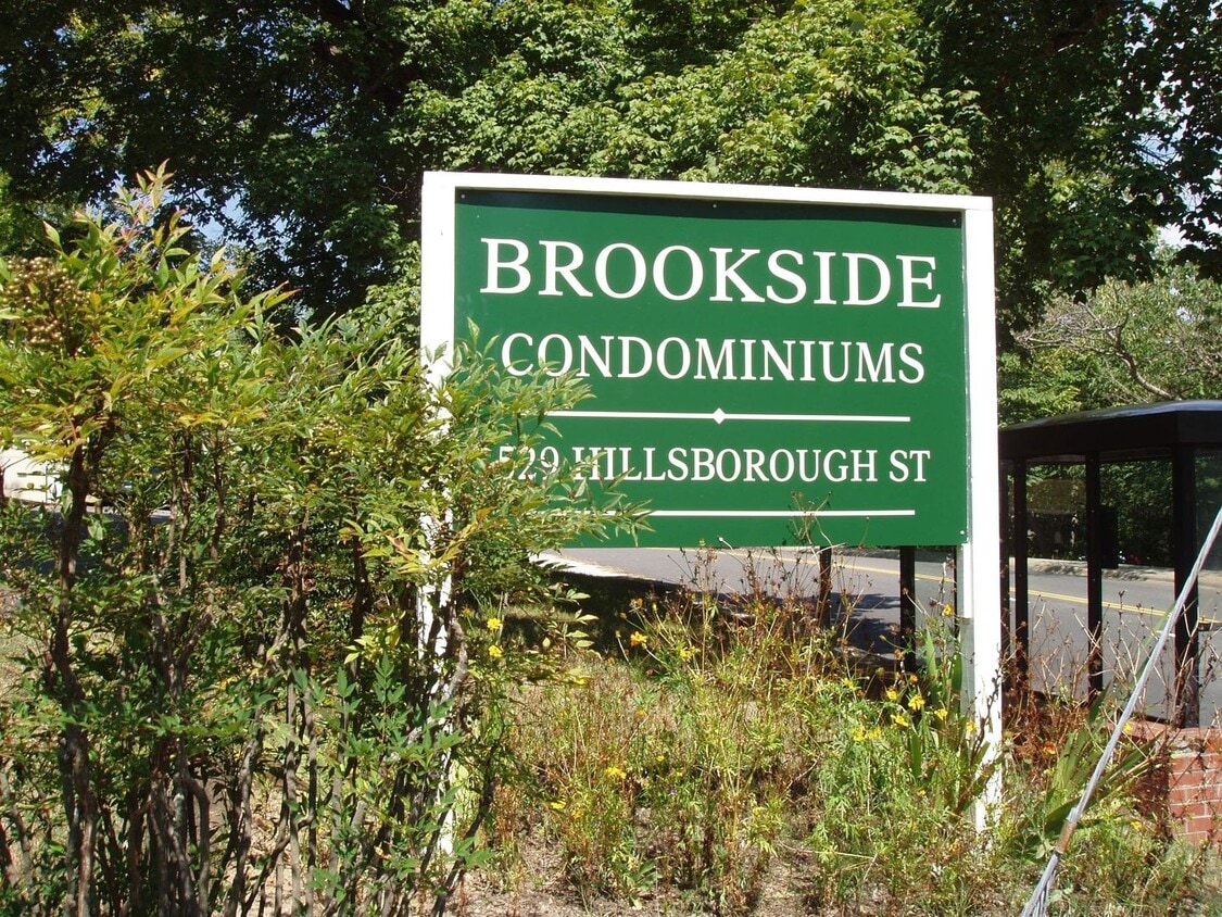 Chapel Hill/2BR Brookside Condo - Chapel Hill/2BR Brookside Condo