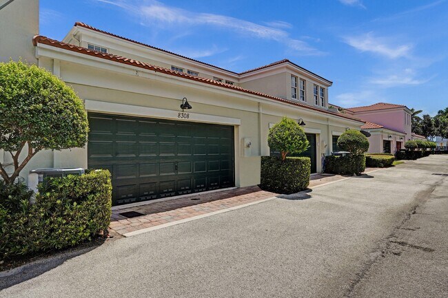 Building Photo - 8308 NW 9th Ave