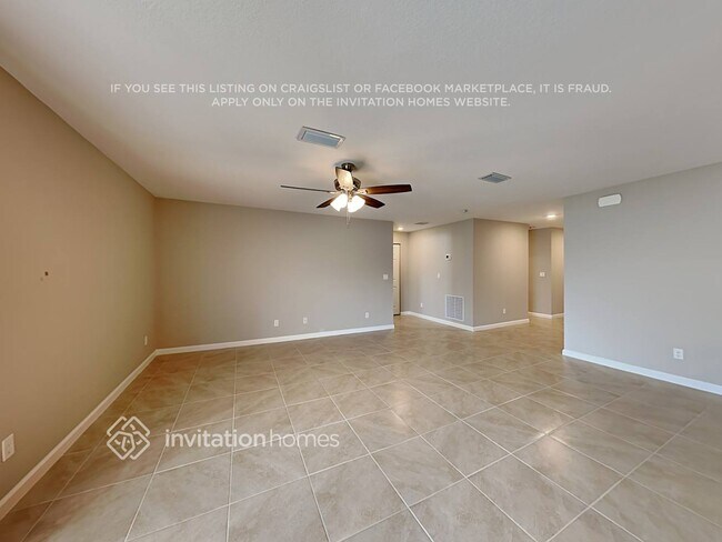 Building Photo - 1081 SW Macao Ave