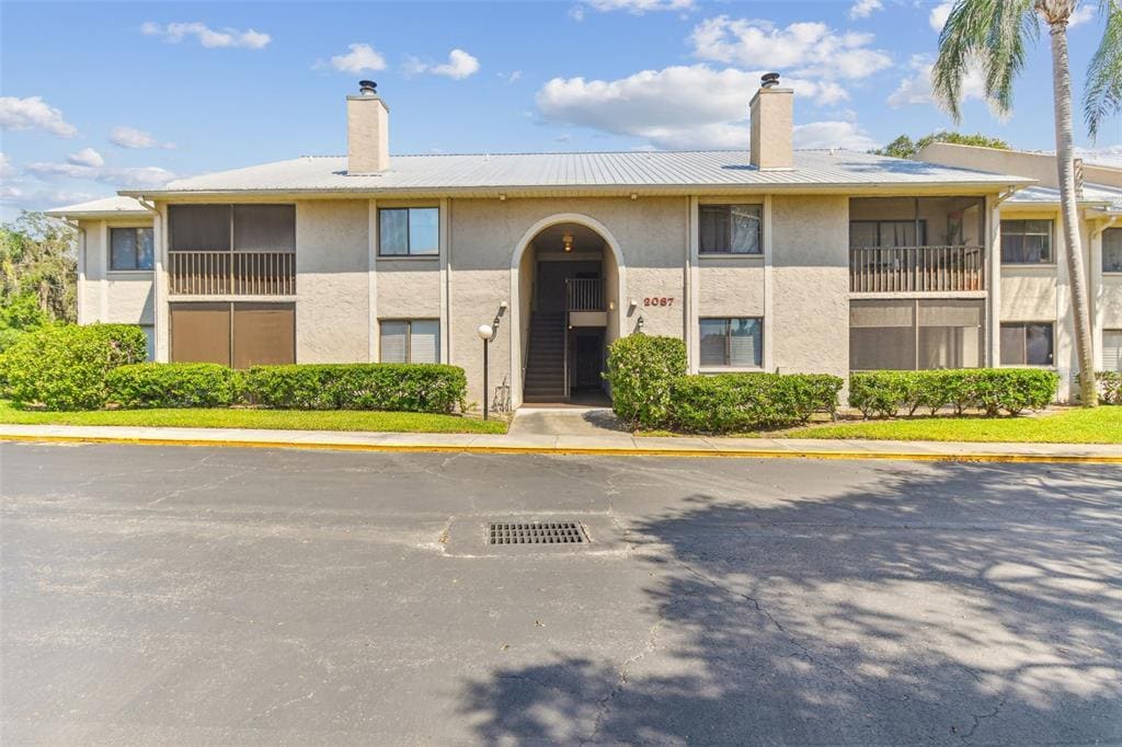 Foto principal - 2087 Hunters Glen Dr