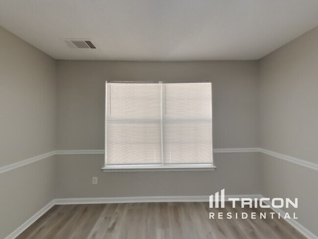 Foto del edificio - 4250 Donna Way