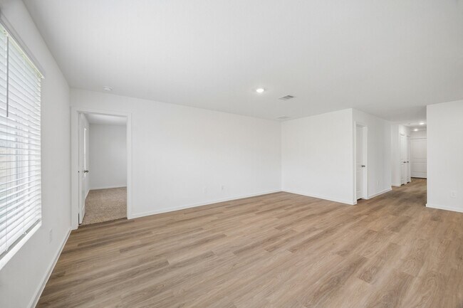 Foto del edificio - 11822 Serena's Song Dr