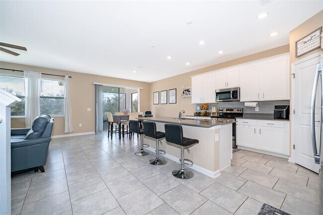 Building Photo - 187 Aces High Ln