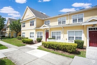 Building Photo - 4562 Yellowgold Rd E
