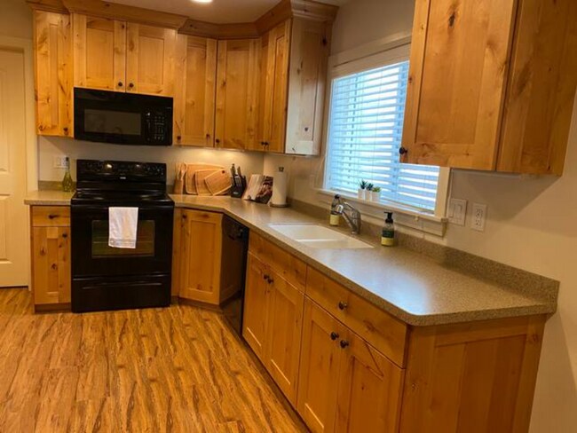 Foto del edificio - 2254 Rock Canyon Cir