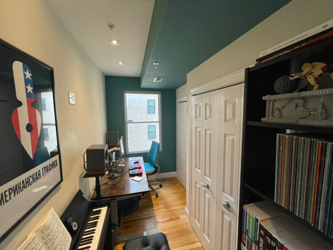 Foto del edificio - 2650 15th St NW