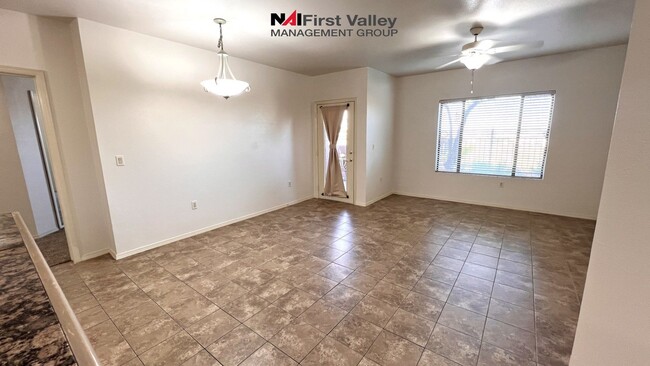 Foto del edificio - **Move In Special Half off first months re...