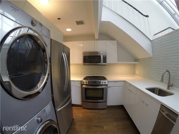 Building Photo - 232 E 67th St