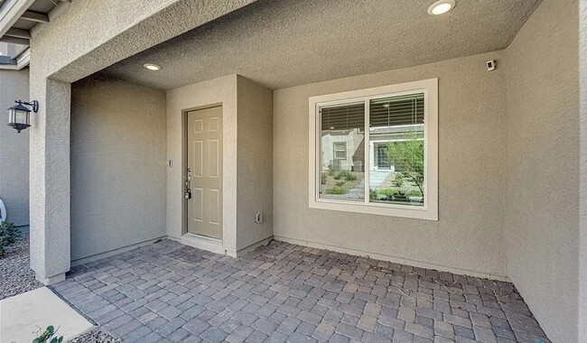 Building Photo - BEAUTIFUL 3BEDROOM TOWNHOME IN 89166