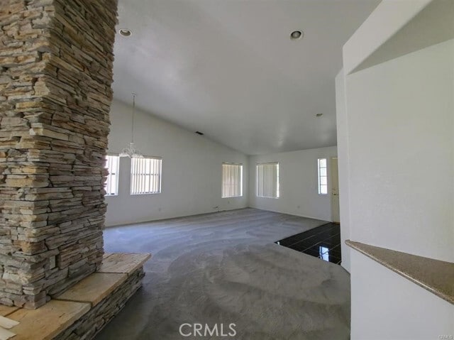 Foto del edificio - 27805 Hummingbird Ln