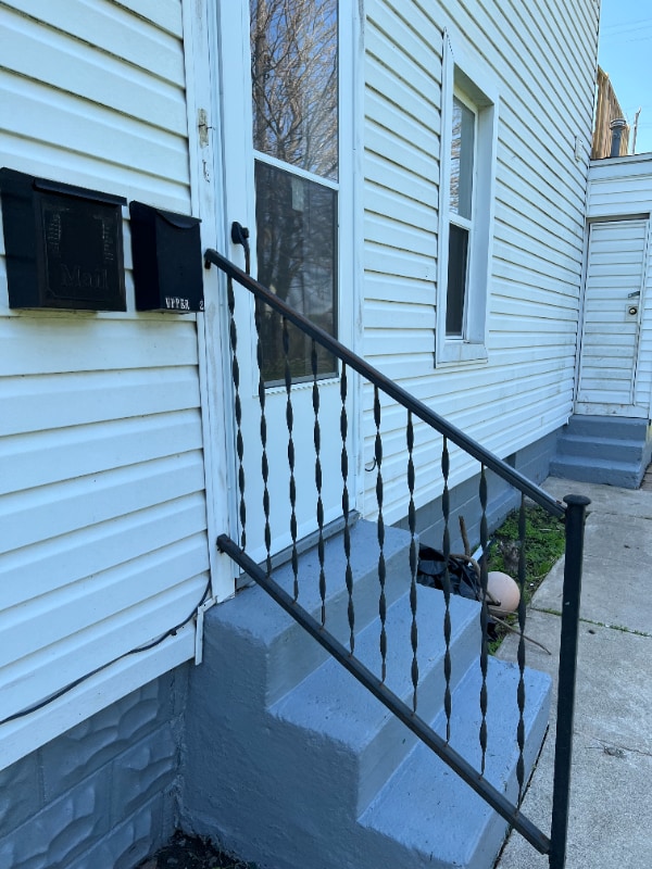 1114 Franklin St Unit UPPR, Monroe, MI 48161 Room for Rent in Monroe