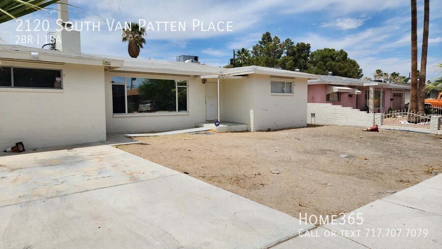 Primary Photo - Amazing 2 bed and 1 bath home is the perfe...