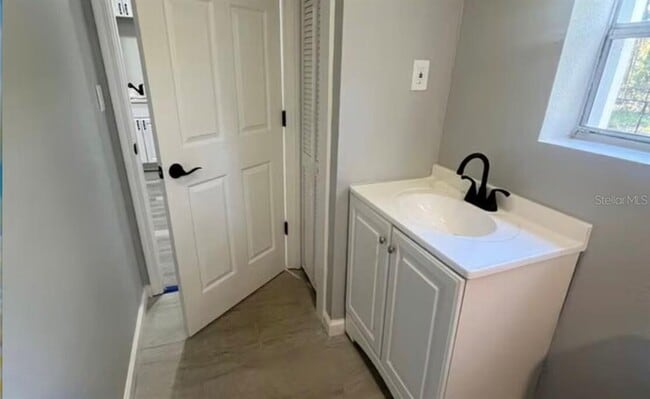 Building Photo - 1205 Dell St