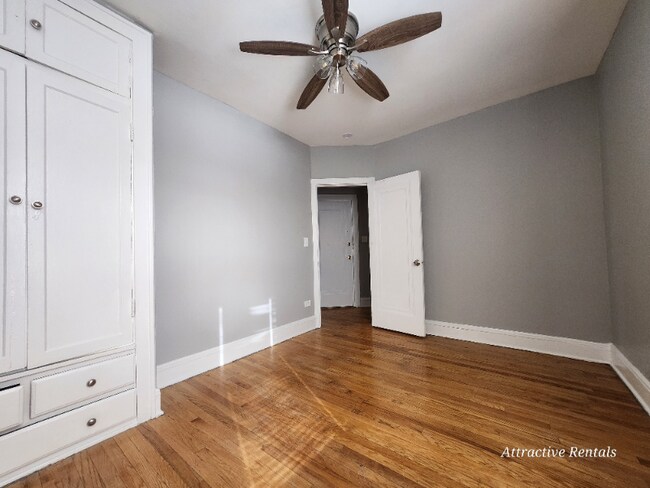 Foto del edificio - 5911 W Huron St