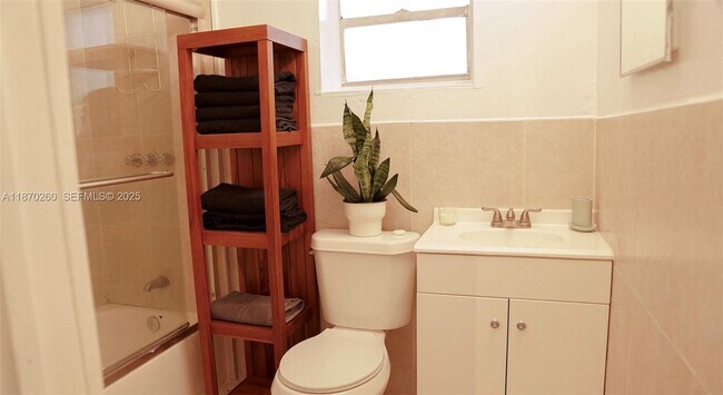 Foto del edificio - 68 NW 45th St