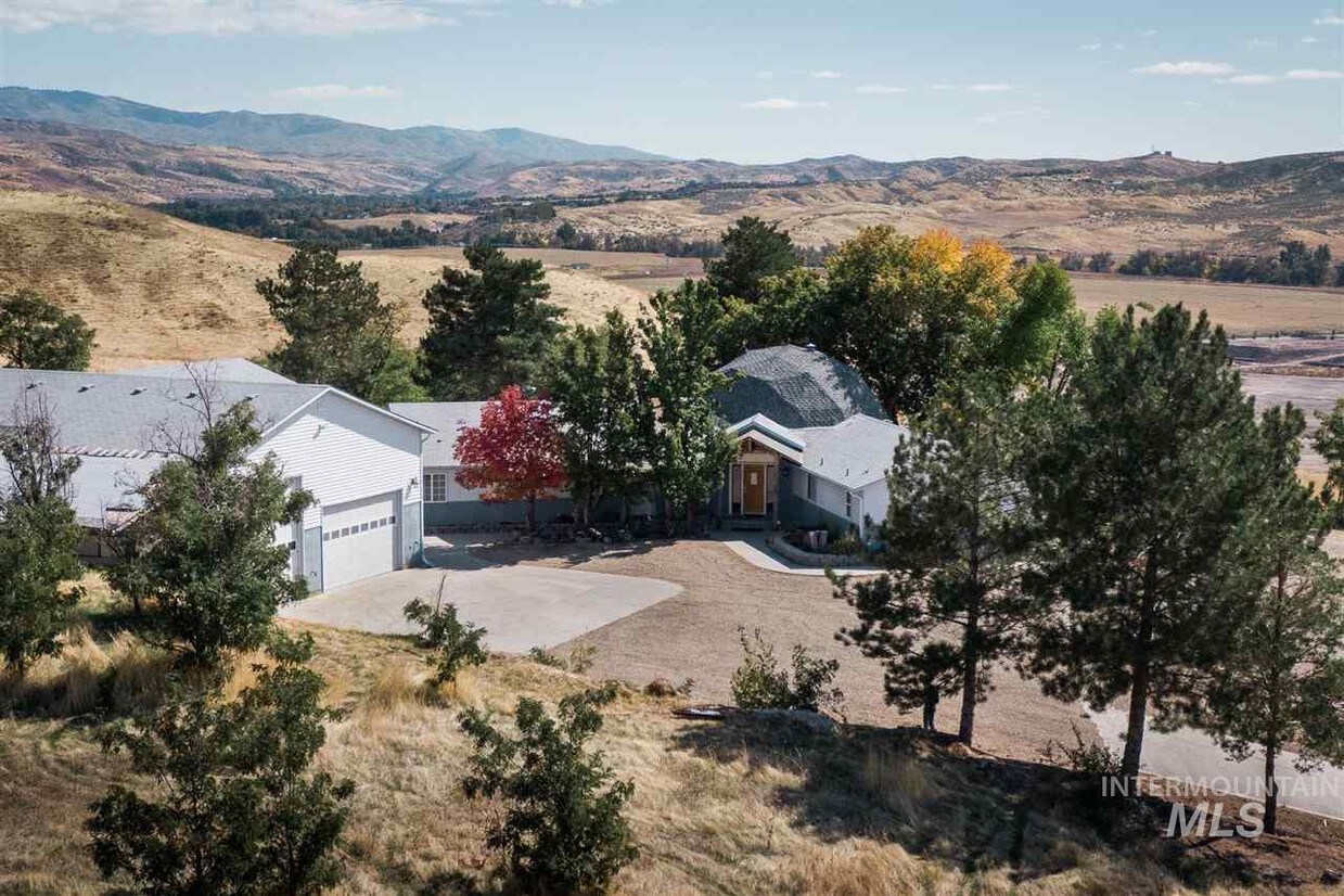 Foto principal - 8600 W Brookside Ln