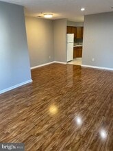 Building Photo - 8736 Cumbria Ct