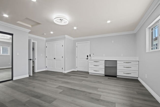 Photo - 536 Short St Townhome