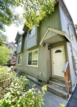 Building Photo - 614 Prescott St