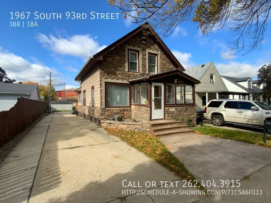 Remodeled Three Bedroom 1 Bath Single Fami... House Rental in West