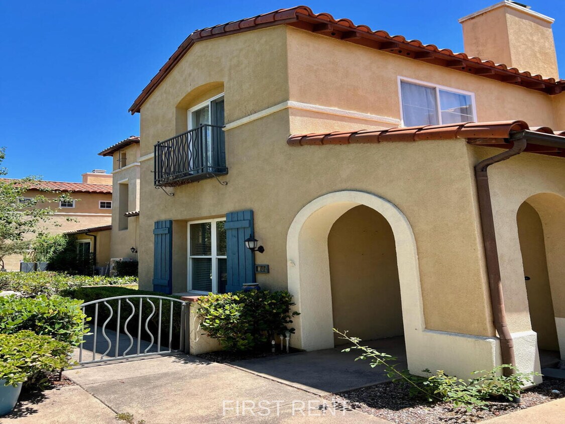 14 Veroli Ct Unit 1, Newport Beach, CA 92657 Condo for Rent in