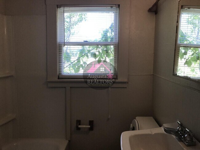 Foto del edificio - Weekly-1517 Avenue D