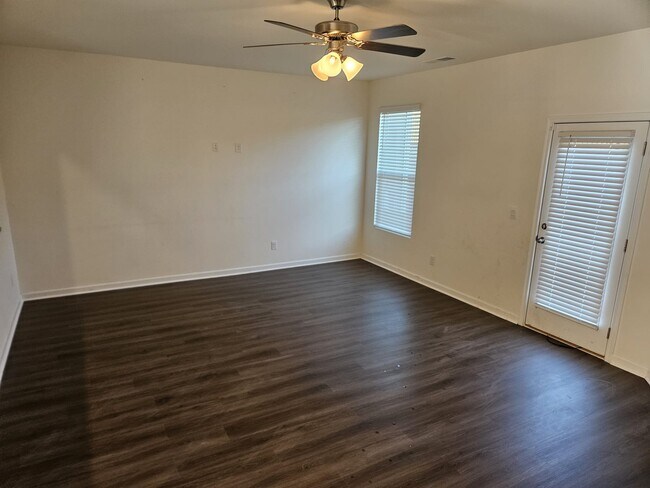 Foto del edificio - 4290 Callum Ct