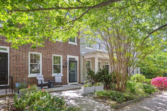 Building Photo - 2111 37th St NW