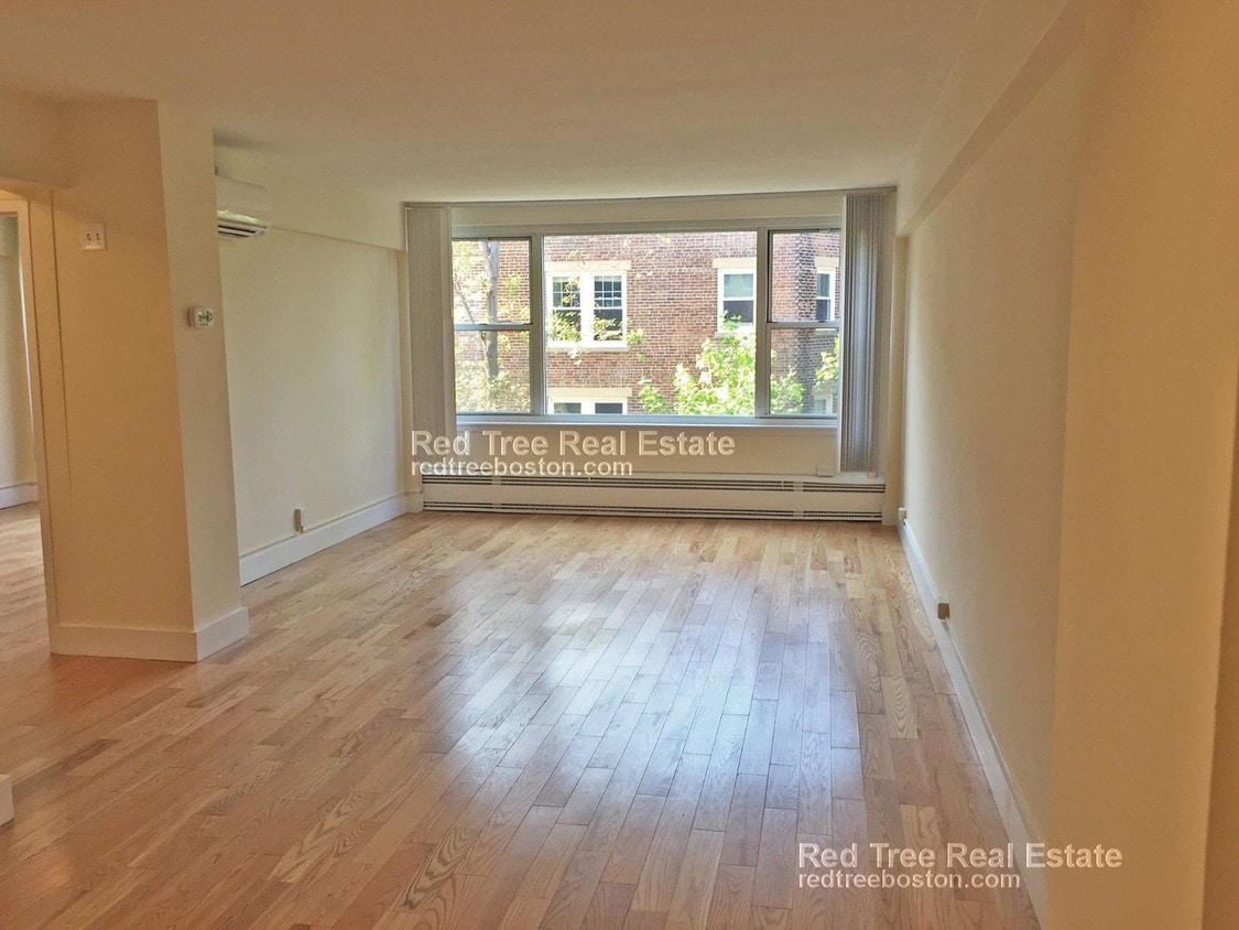 Foto principal - 1440 Beacon St