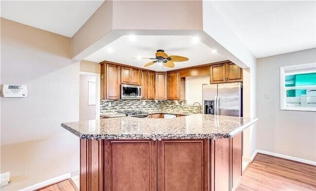 Foto del edificio - 1390 SW 32nd Ave
