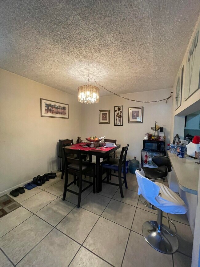 Foto del edificio - 812 Sky Pine Way