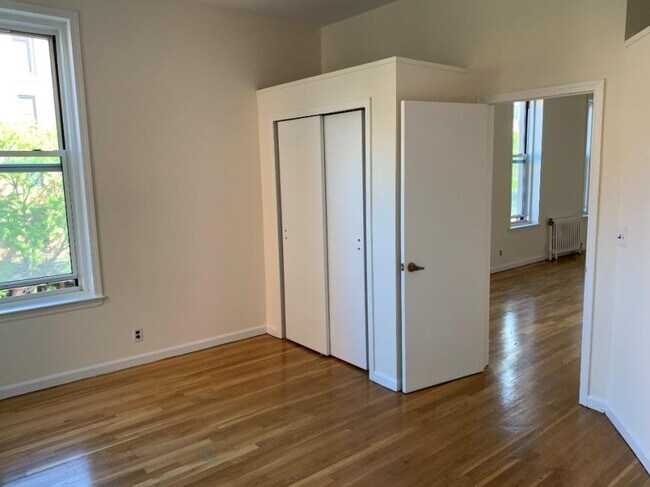 Building Photo - 1 bedroom in NEW YORK NY 10024