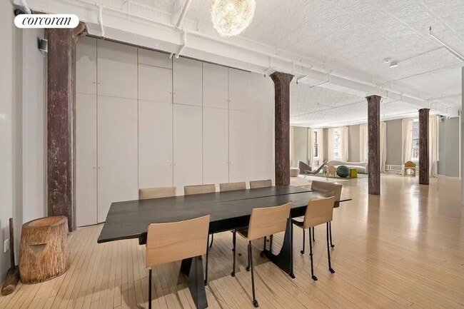 Foto del edificio - 54 N Moore St
