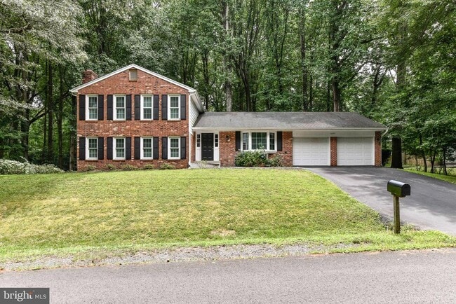 Building Photo - 12231 Westwood Hills Dr