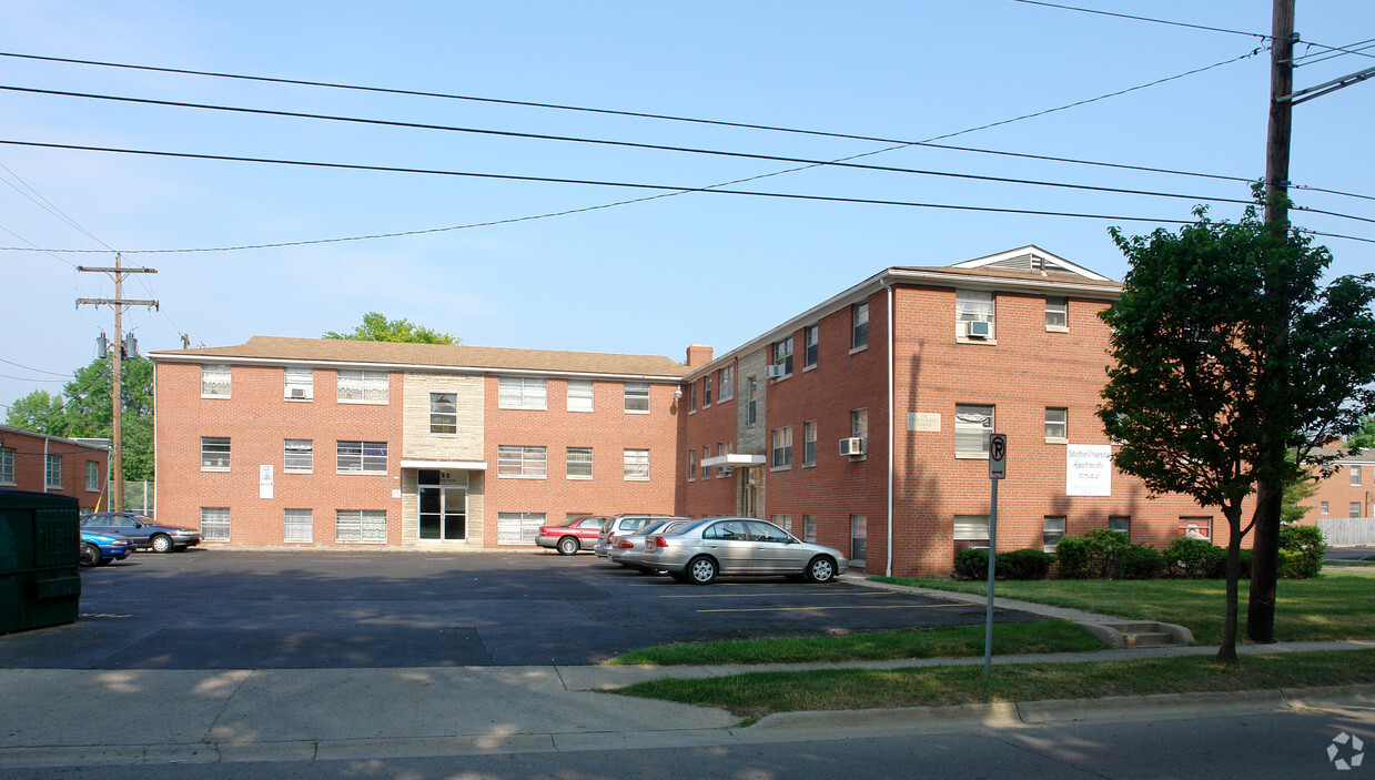 Primary Photo - Proprietors/Stafford Apartments