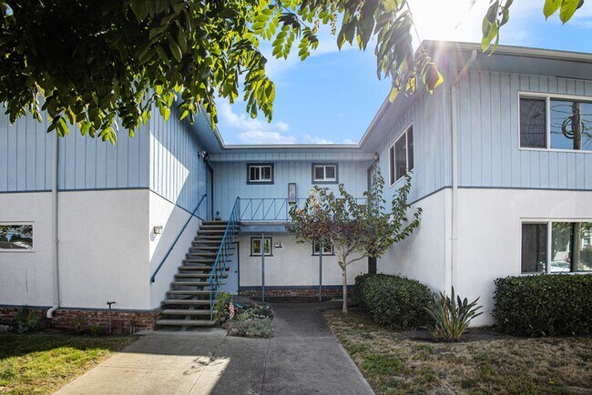 Building Photo - 1320 Lafayette St. #C - 2 bedroom | 1 bath...