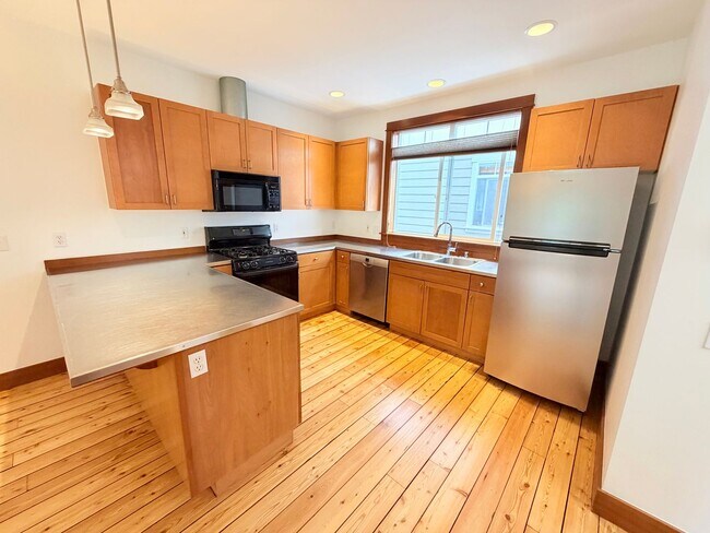 Foto del edificio - Charming Home in Leschi!