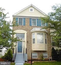 Building Photo - 8731 Farnham Way