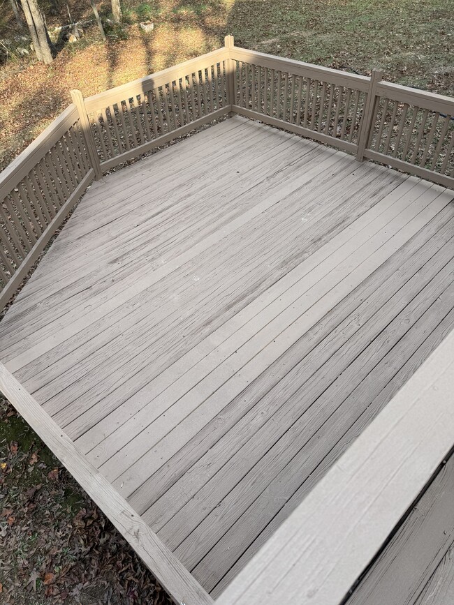 Cubierta - 129 Winchester Dr