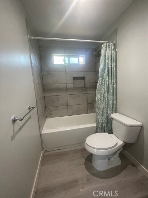 Foto del edificio - 213 E 17th St