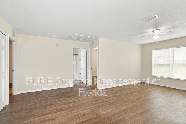 Foto del edificio - 2241 NE 78th Ln