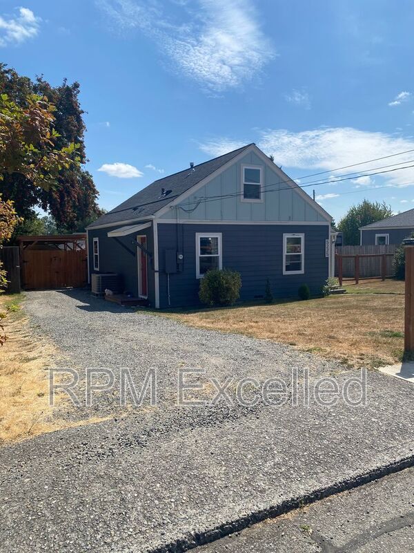 Foto del edificio - 5225 E McDacer Ave