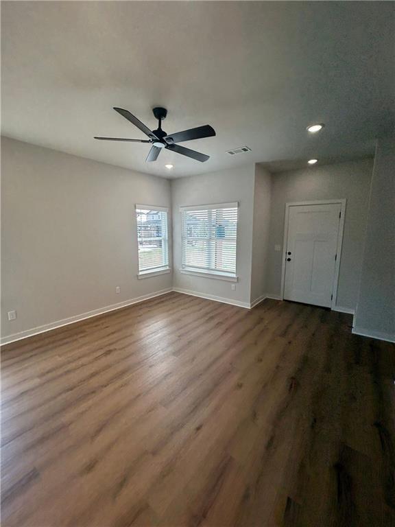 Foto del edificio - 621 Cosmos St