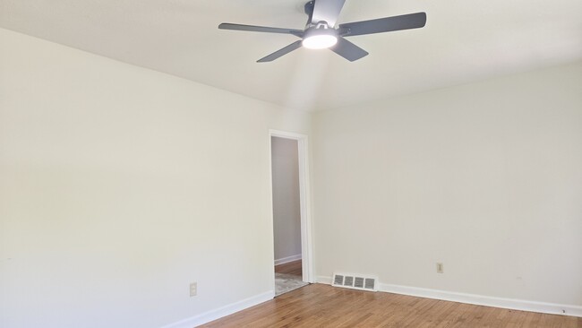 Building Photo - 67 Joyner Ave