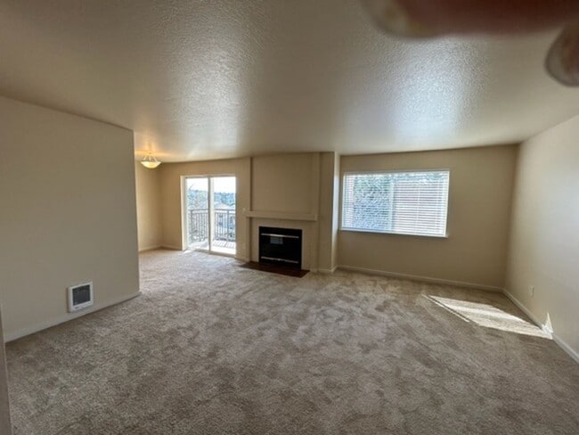 Foto del edificio - 3811 130th Ln SE