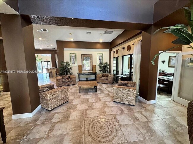 Building Photo - 10501 SW 155th Ct